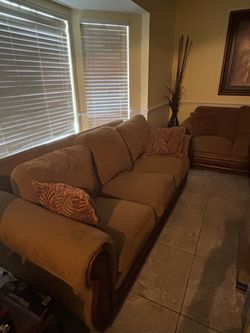 Cindy Crawford Home Key West Palms 7 piece Living Room Set