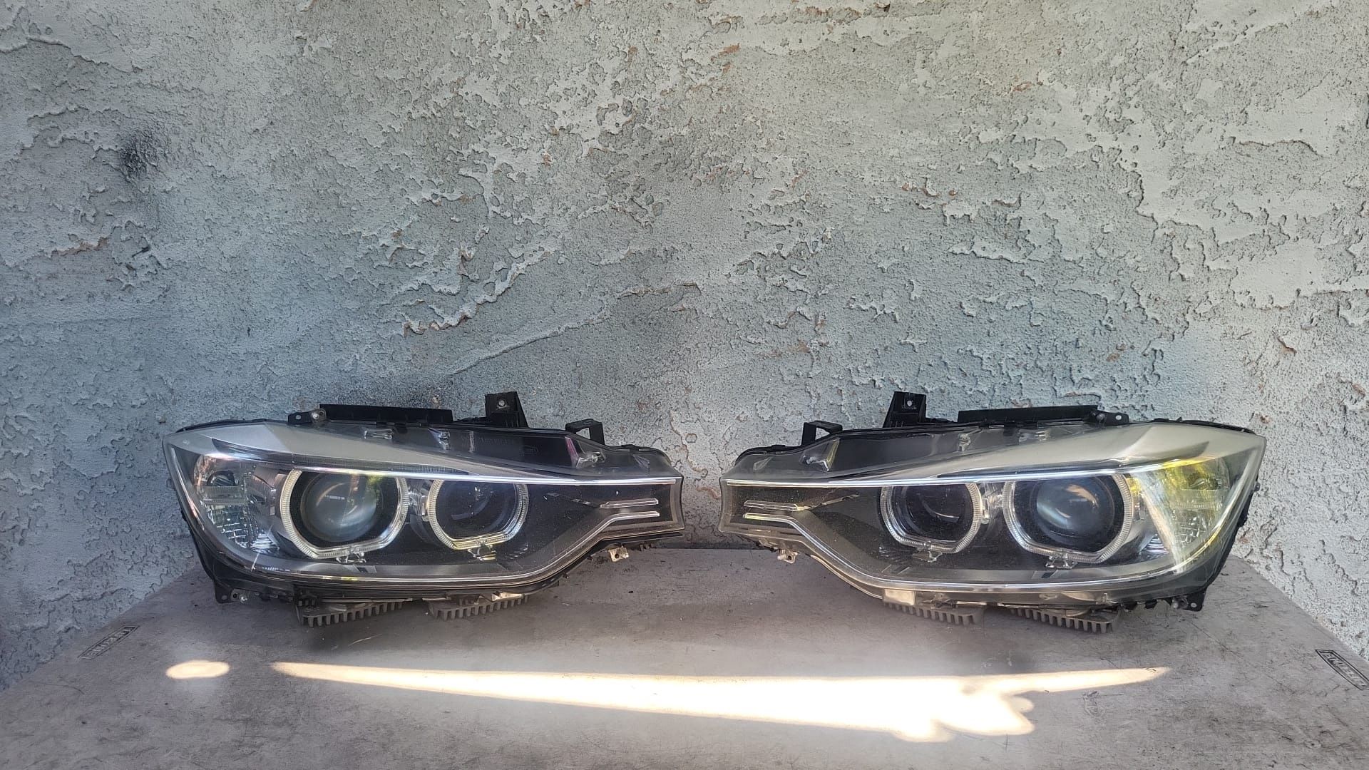 2012-2015 BMW F30 3 SERIES ADAPTIVE XENON HEADLIGHTS ASSEMBLY COMPLETE OEM