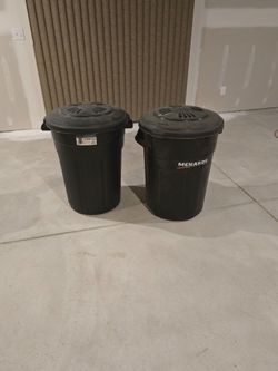 32 gallon trash cans