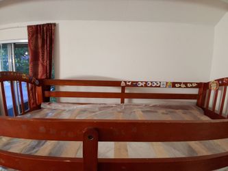 Bunk full size Bed