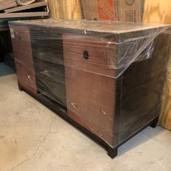 EXTREMELY NICE QUALITY HIGH END COUCH LOUNGE CHAIR AND DESK