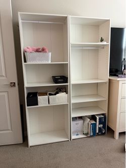 Organizing shelves