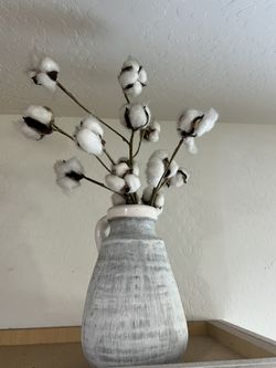 Vase With Cotton Decor
