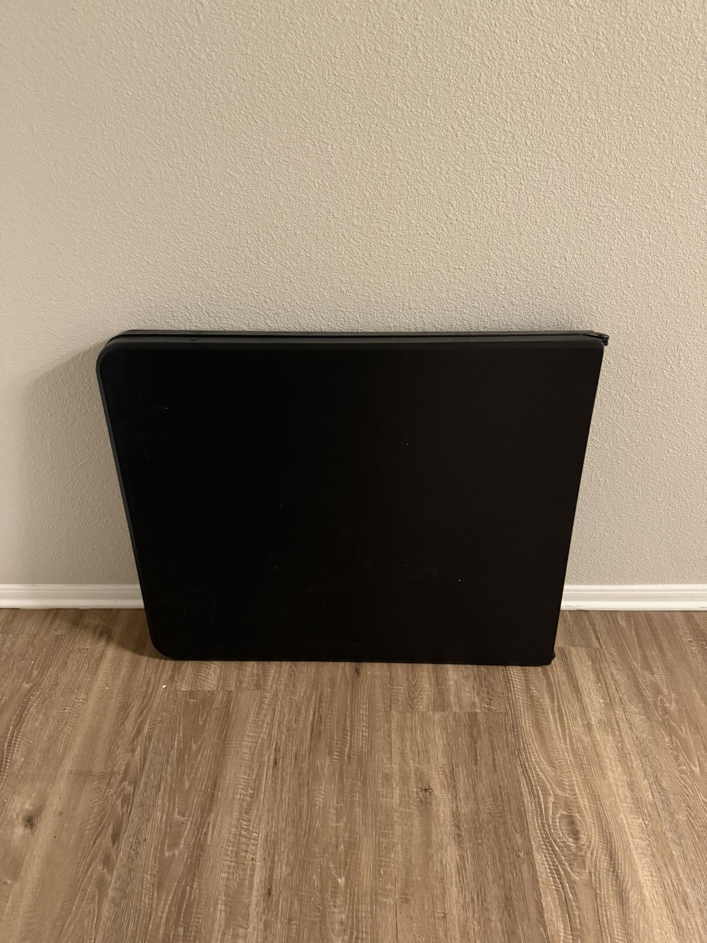 Folding Table 