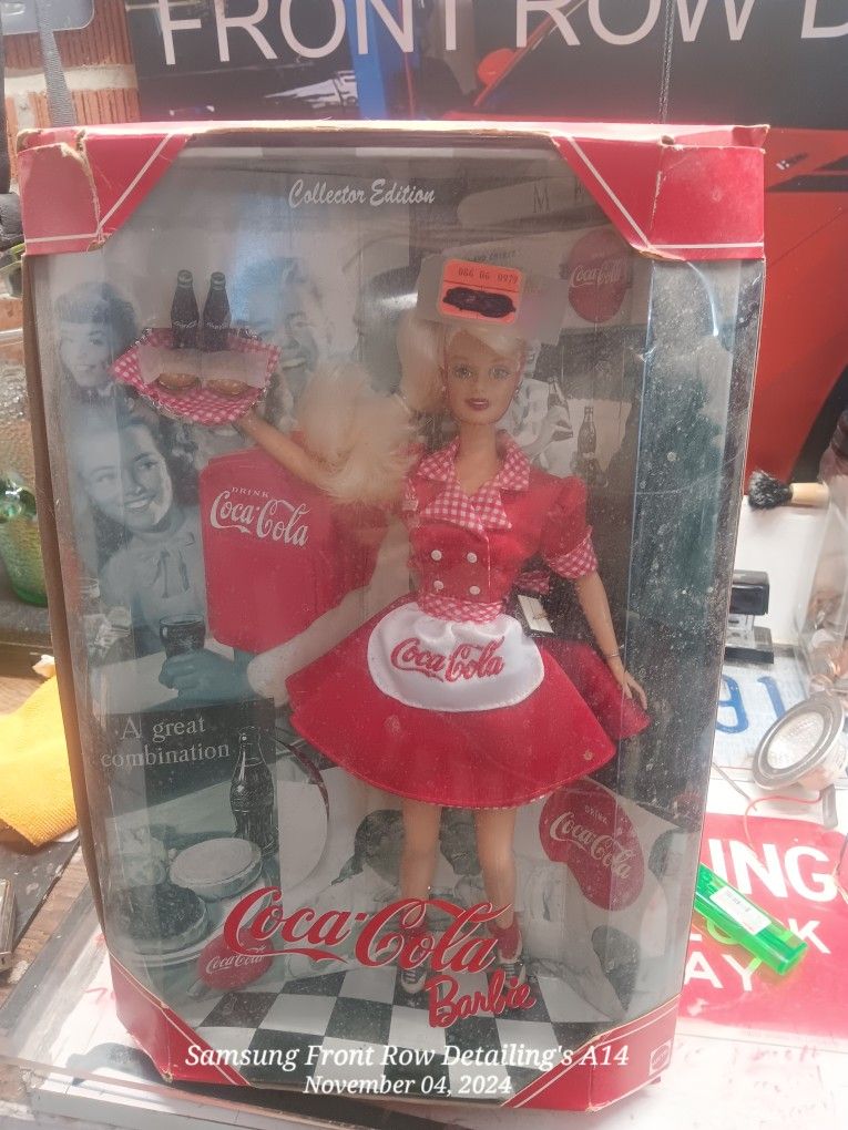 1998 Coca cola Barbie Carhop.