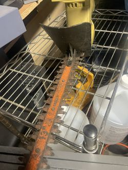 13 banger hedge trimmer Electric