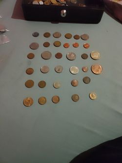 Coins Around The World 🌎Queen Elizabeth II Included.