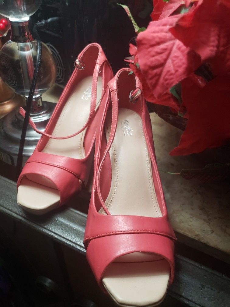 Hot Pink Hi Heels