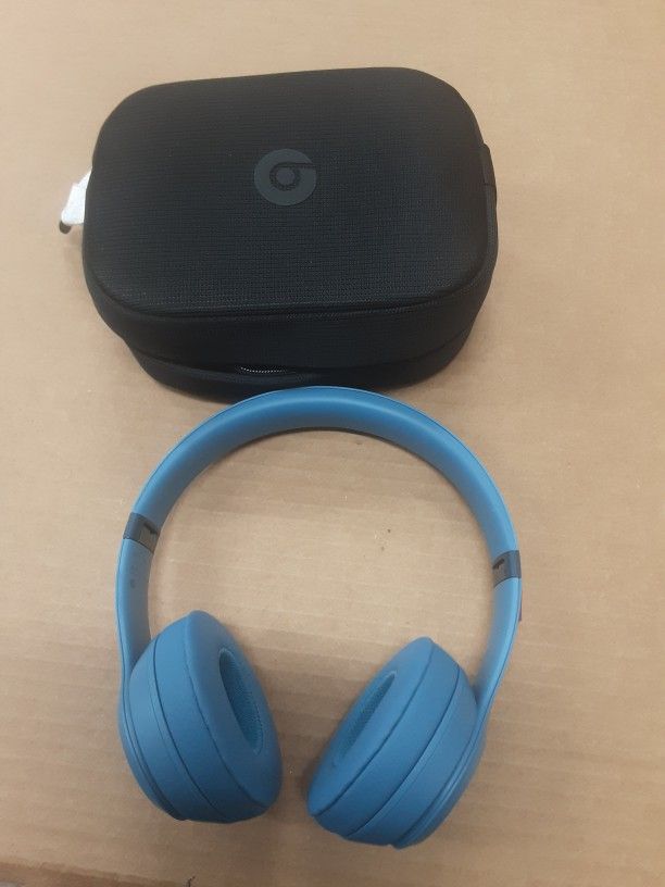 Beats Solo 4 - Wireless Bluetooth On-Ear Headphones, Apple & Android Compatible, Up to 50 Hours of Battery Life - Slate Blue