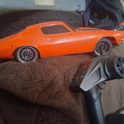 Vaterra 1972 Chevy Camaro SS V100 1/10 4WD RTR
