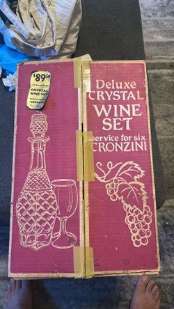 Vintage Cronzini Deluxe Crystal Wine Set