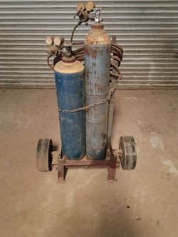 Acetalen torch on wheels