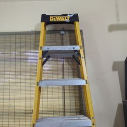 DeWalt 8 ft Ladder