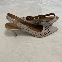 Never Use Elegant Beige Slingback Heels from Vizzano Size 35