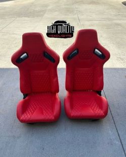 Universal racing seats