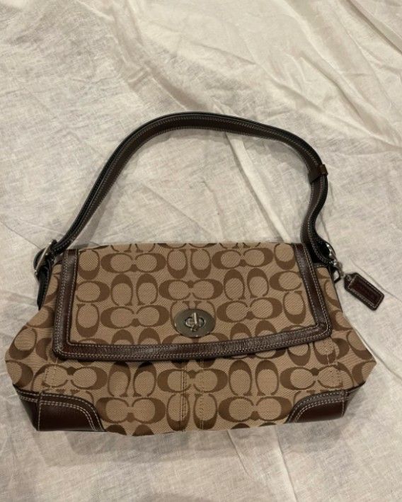 Coach Hampton Signature brown shoulder cross body bag