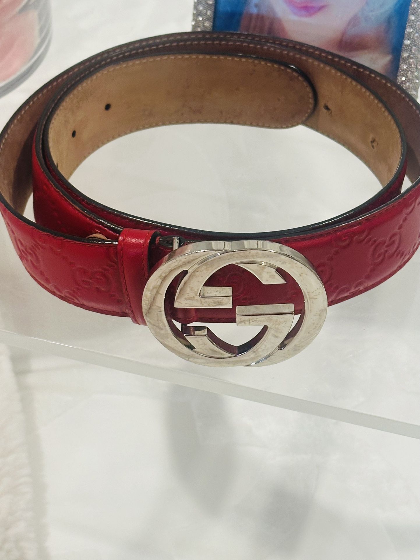 Women Belt Gucci. Leather