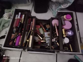 Make up box