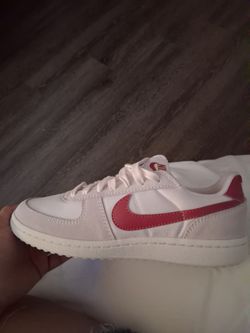 Nike shoes