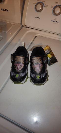 Jurassic World Toddler Size 5 OBO