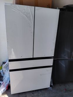 Samsung 4-door refrigerator, white, 36 cm wide x 69 cm high x 29 cm deep, new