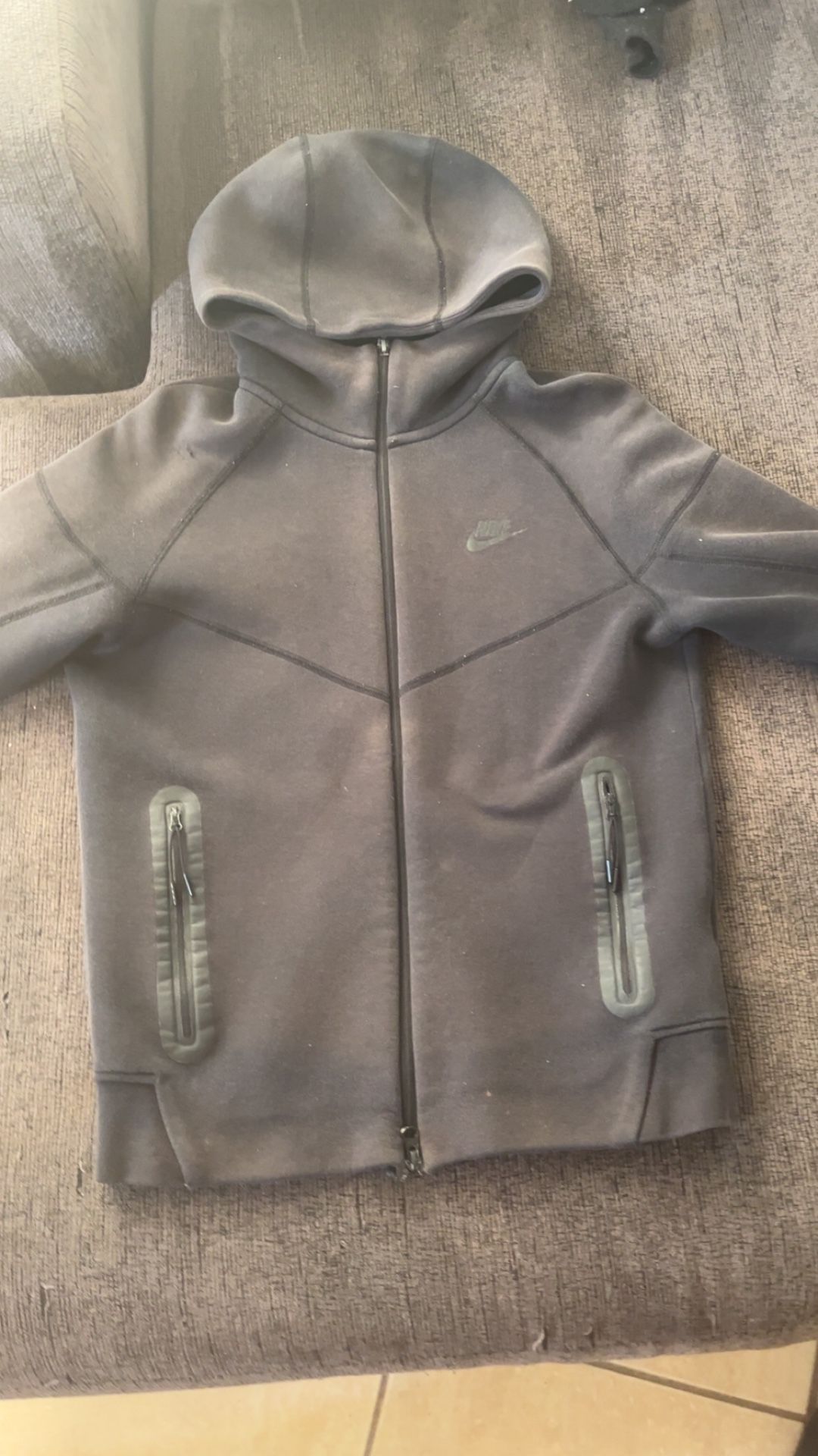 Nike Tech Fleece “black”