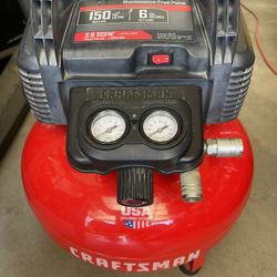 CRAFTSMAN Air Compressor (6 gal) - CMEC6150