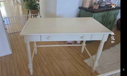 Cream desk
