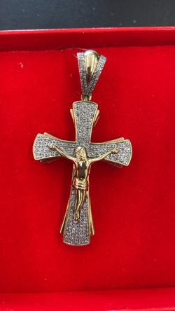 Gold Crucifix Pendant