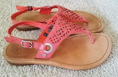 Women's Size 6 Ugg Sandals