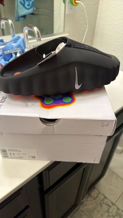 Nike Mind 001