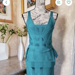 Herve Ledger Dresss Size Small