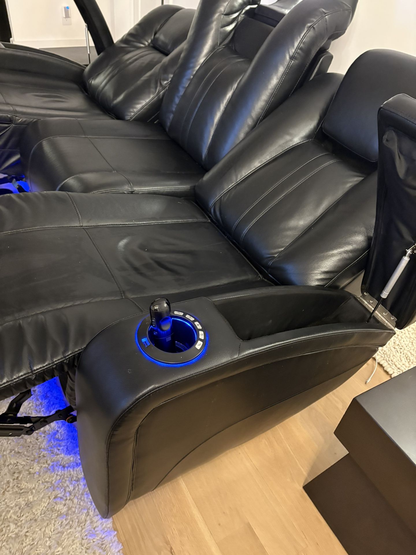 Dual Power Recliner Loveseat 