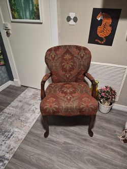 Vintage French Country Armchair – Tapestry Upholstery – Excellent Condition