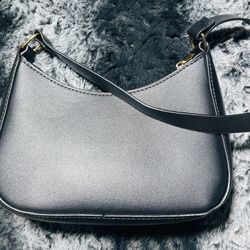Basic Black Shoulder Bag 