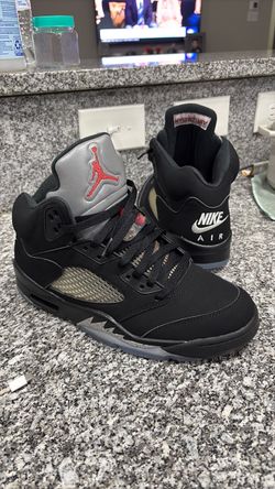 Air Jordan 5 metallic black 2016