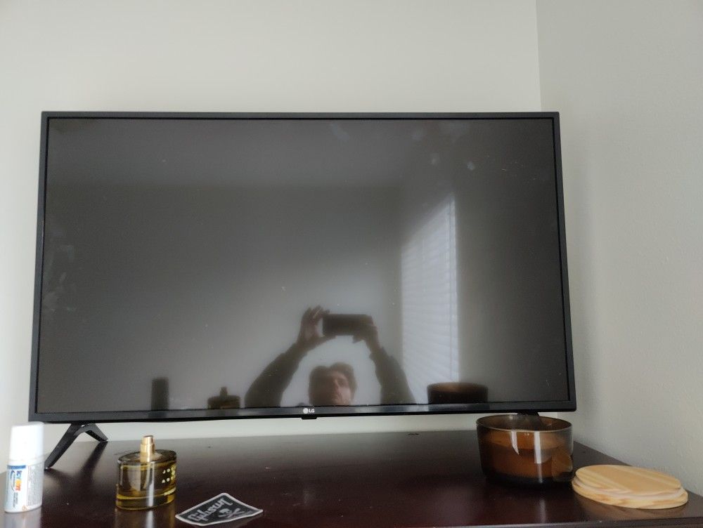 LG 43 Inch TV 43un7000