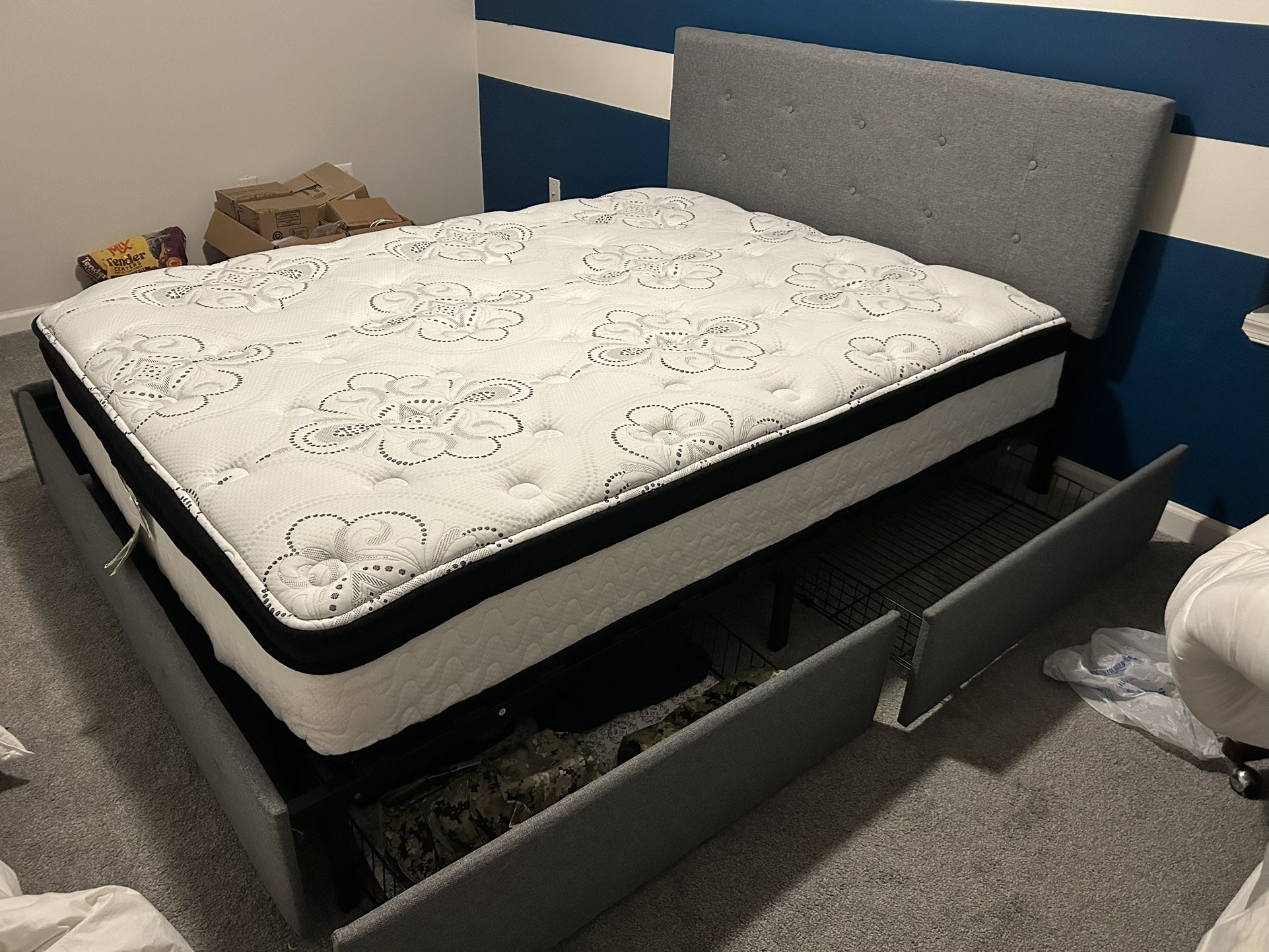 Ashley Hybrid Queen Mattress & Frame