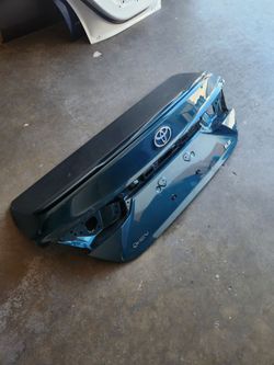 2025-2026 Toyota Camry Se trunk lid oem
