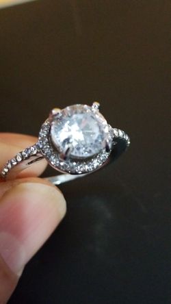 Women's 3.08 CT Round Cut Simulated Moissanite ring