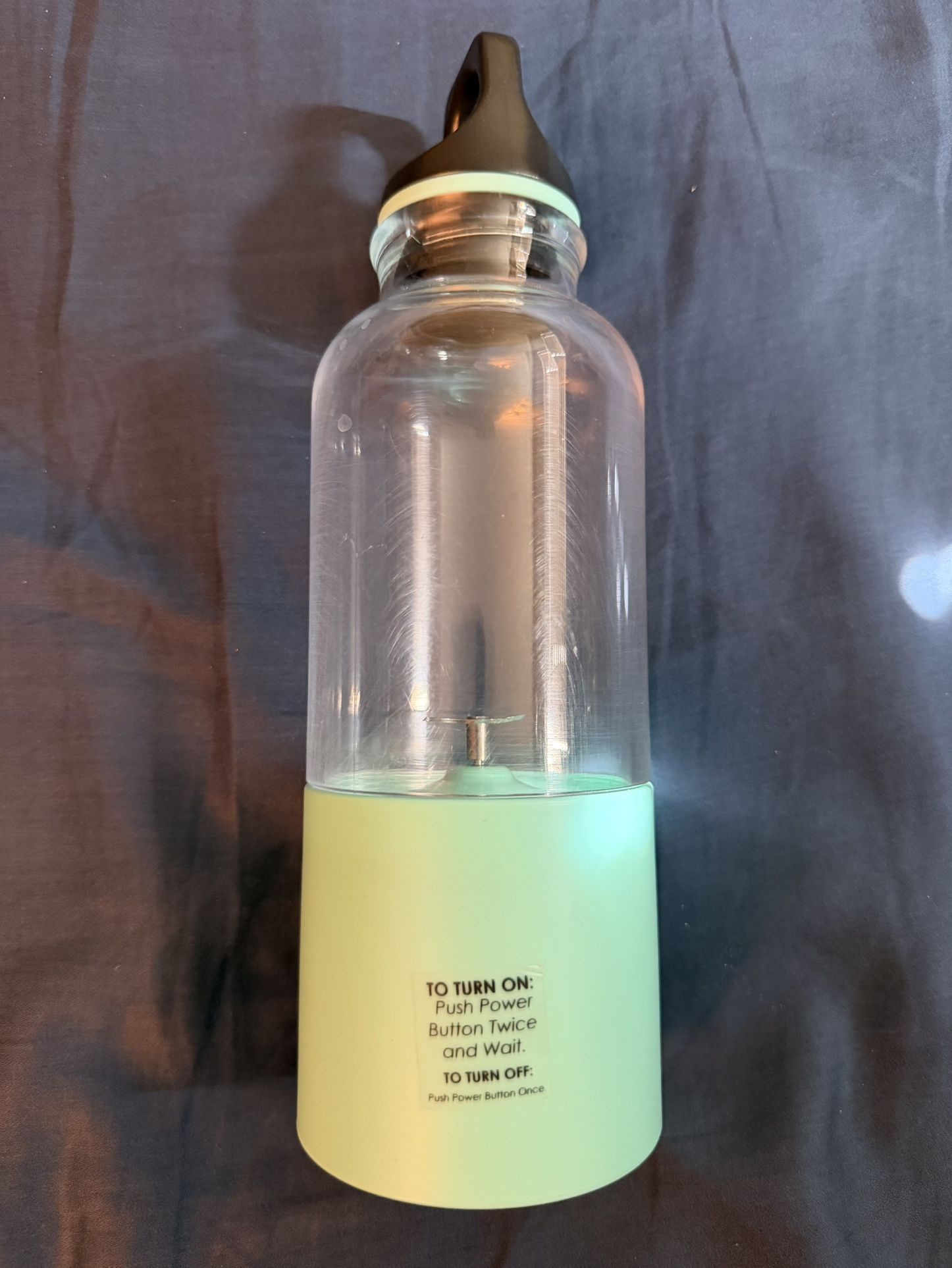 Portable Electric Fruit Cup with Two Blades Cutting Juicer Blender 2600mAh Travel Home USB Rechargeable (500ML)