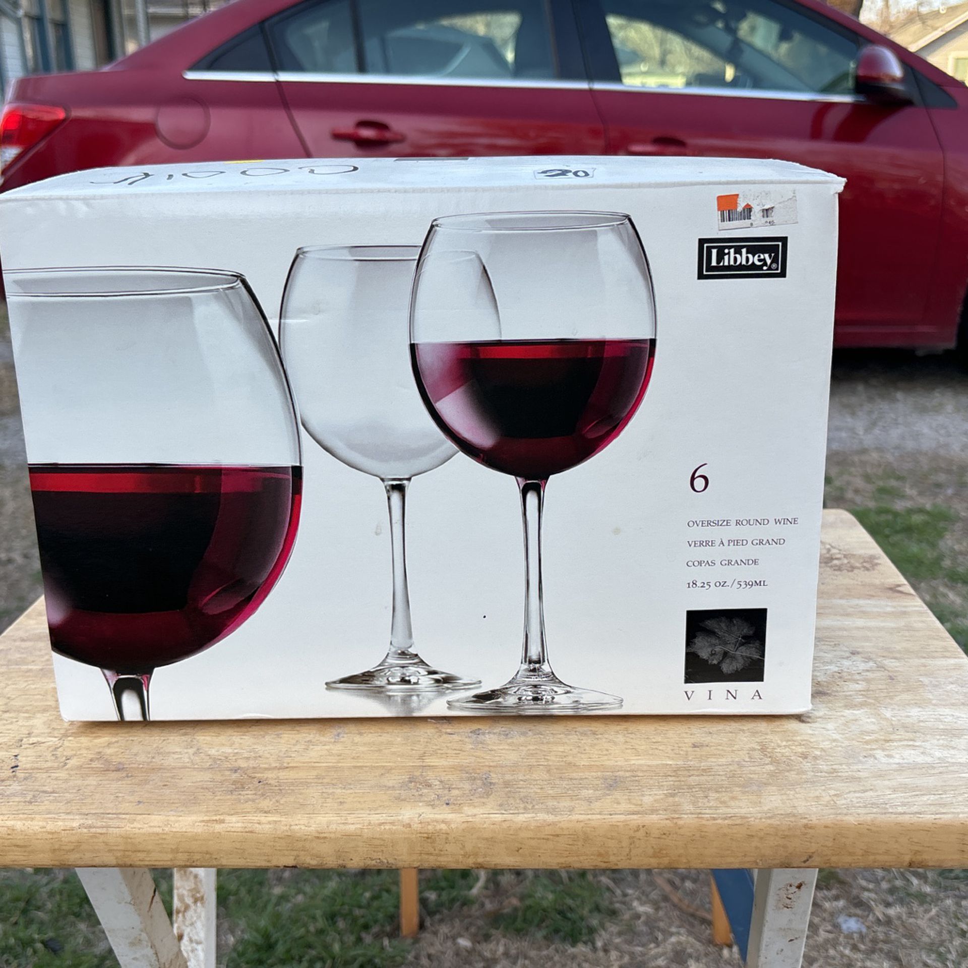 6 Vina Wine Glasses 