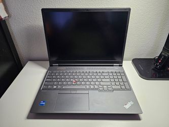 Lenovo ThinkPad P16 - i7, 1TB SSD