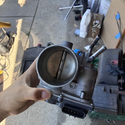 Kia Firte Lx 1.8 2016 Throttle Body 