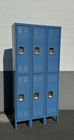6 Door Blue Metal Lockers EXCELLENT CONDITION 