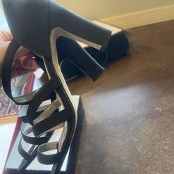 $10 for 7 black straps sandals