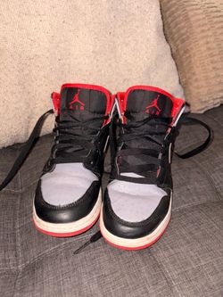Jordan’s boys size 4Y