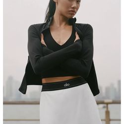 White athletic skirt alo yoga