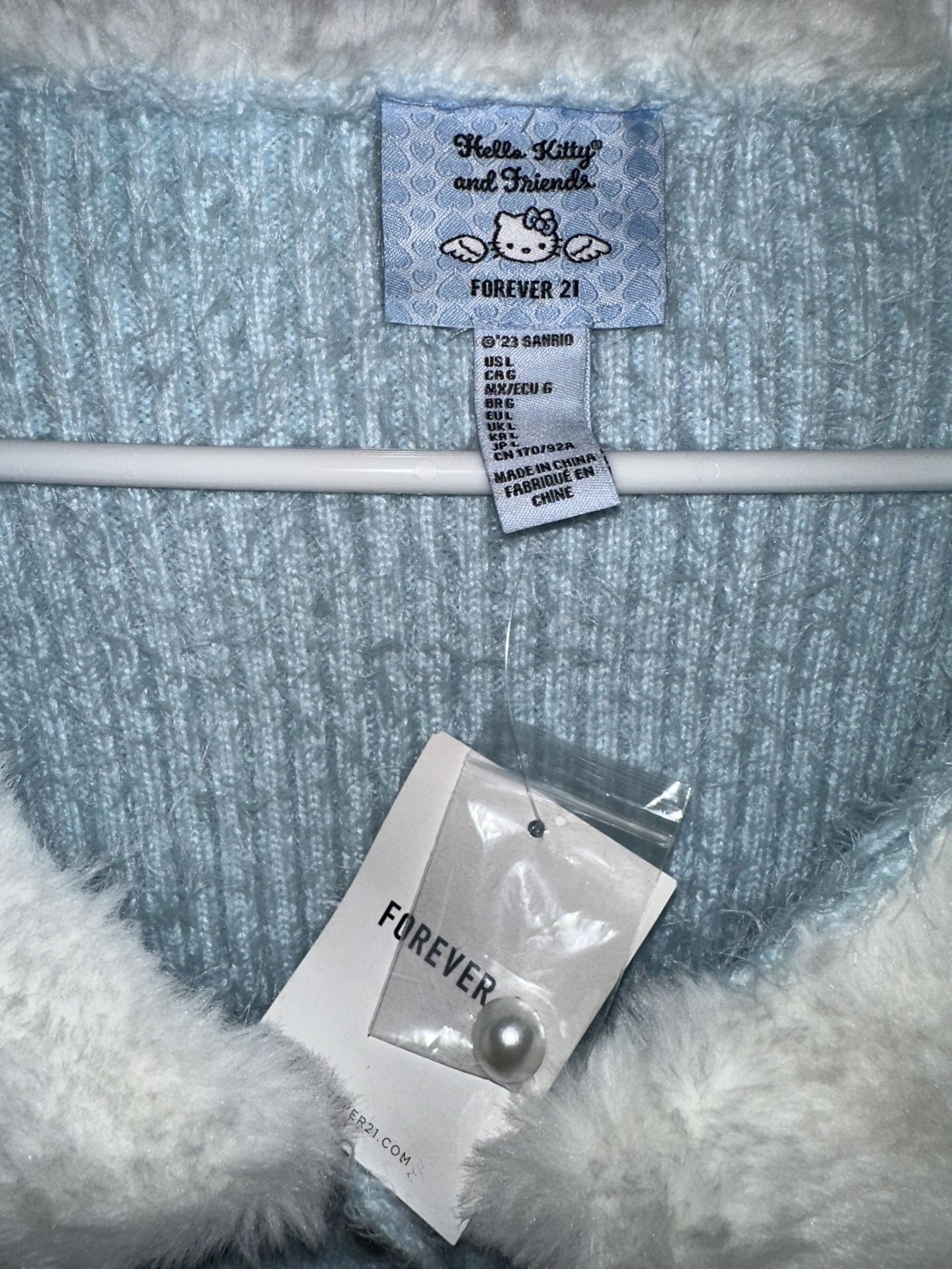 New FOREVER 21 X Hello Kitty Friends Blue Faux Fur Cardigan