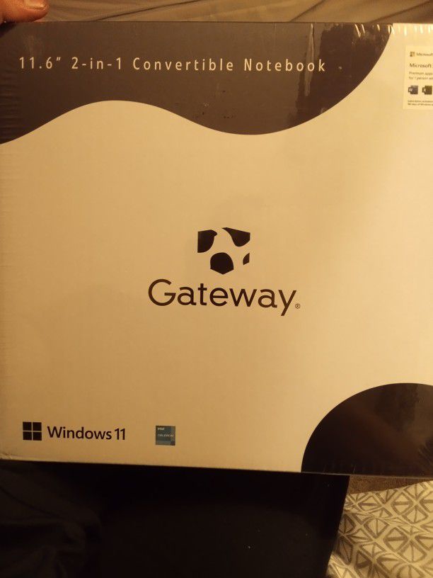 Gateway 2 In 1 Convertible Notebook New